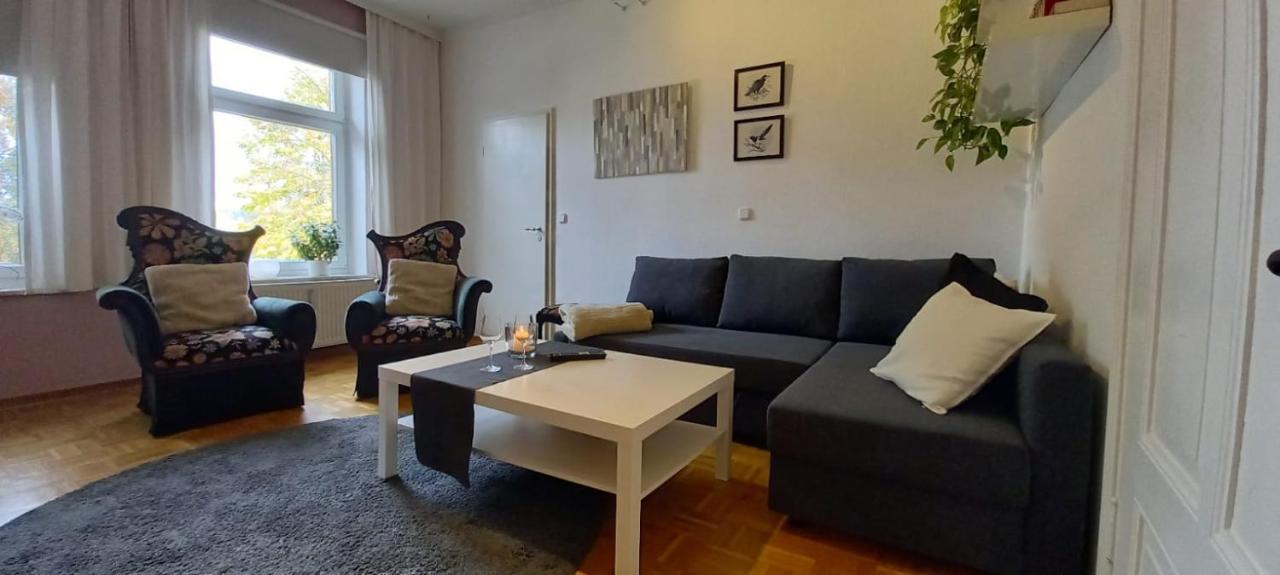 Reinecke Fuchs Apartment บาดมุนดาร์อัมไดส์เทอร์ ภายนอก รูปภาพ